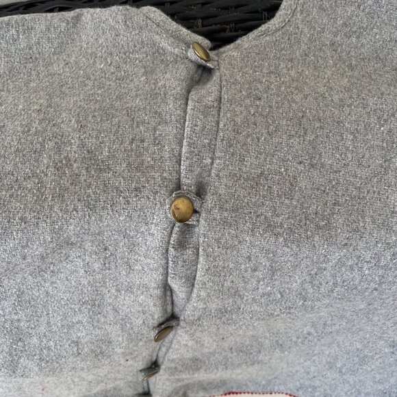 RACHEL ZOE Tree Skirt Christmas Embroidered Gray Red White Wool Blend HOPE EUC - Picture 4 of 9